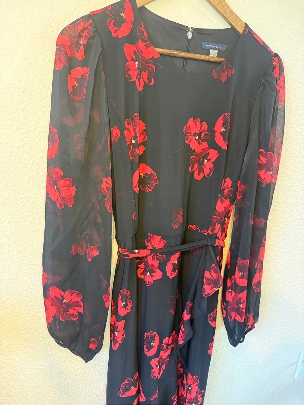 Tommy Hilfiger - Chiffon Black and Red Floral Print Midi Montreux Dress, Size 10 - Picture 3 of 16